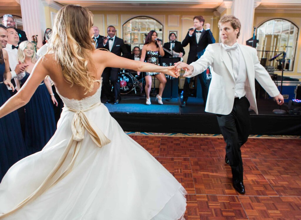 bride-and-groom-dancing
