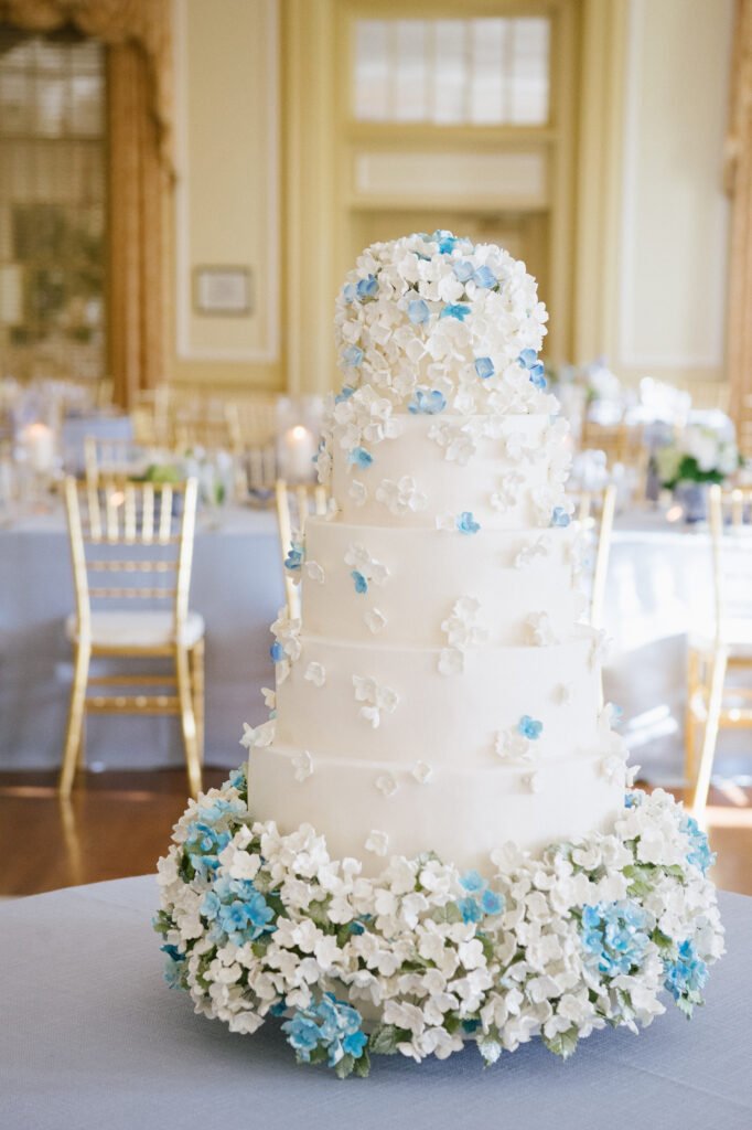 farmington country club wedding cake