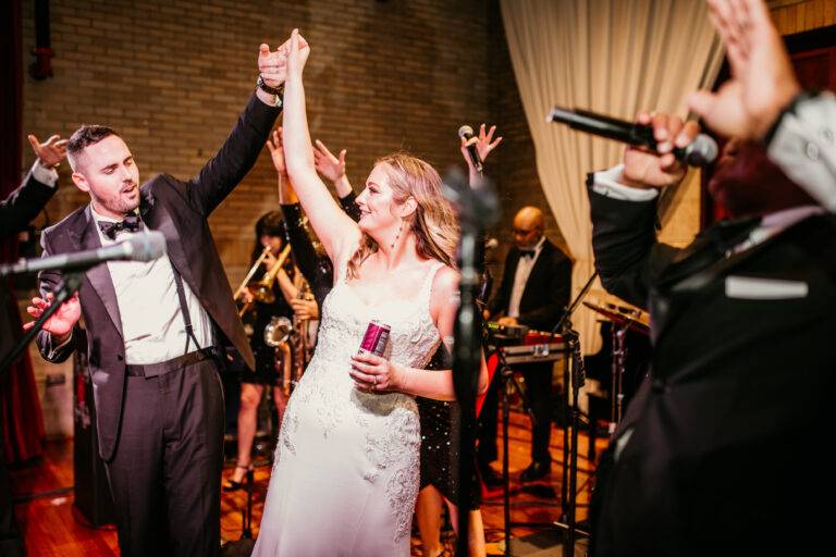 bride-and-groom-singing