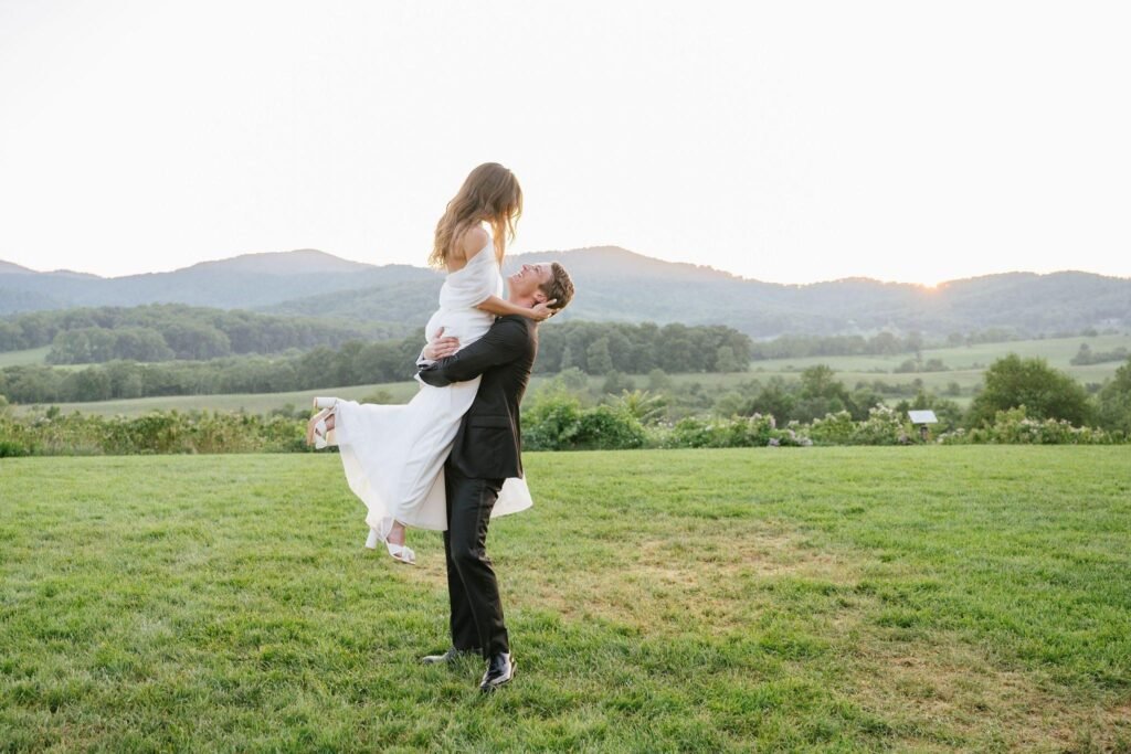 Big Ray and the kool kats first dance bride and groom pippin hill farm