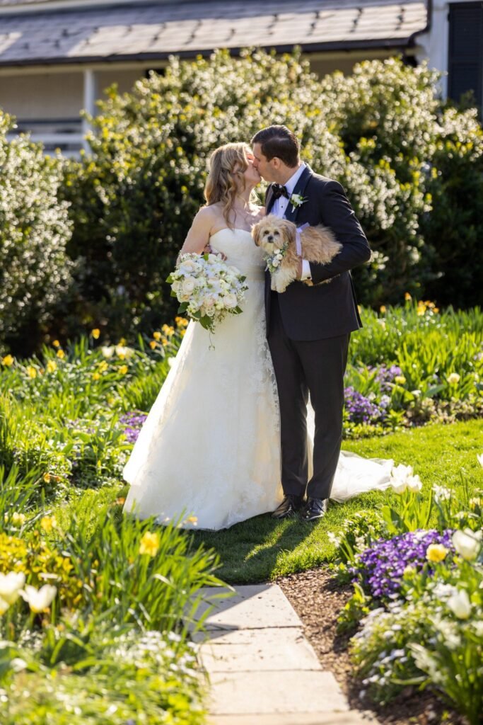 Aaron Watson Photography Farmington Country Club weddings bride and groom