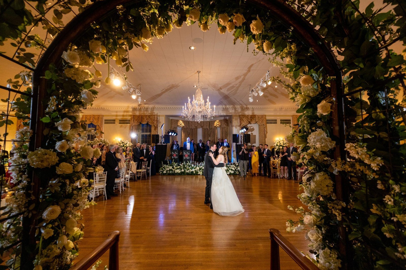 Big Ray and the Kool Kats bride and groom first dance